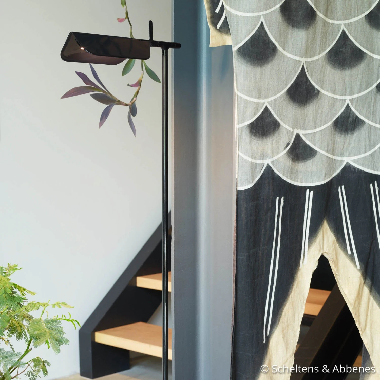 FLOS Tab LED-Stehleuchte, Schwarz 5 FLOS Tab LED-Stehleuchte, Schwarz – Bild 5