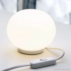 FLOS Glo-Ball Basic Zero - Weiße Tischleuchte