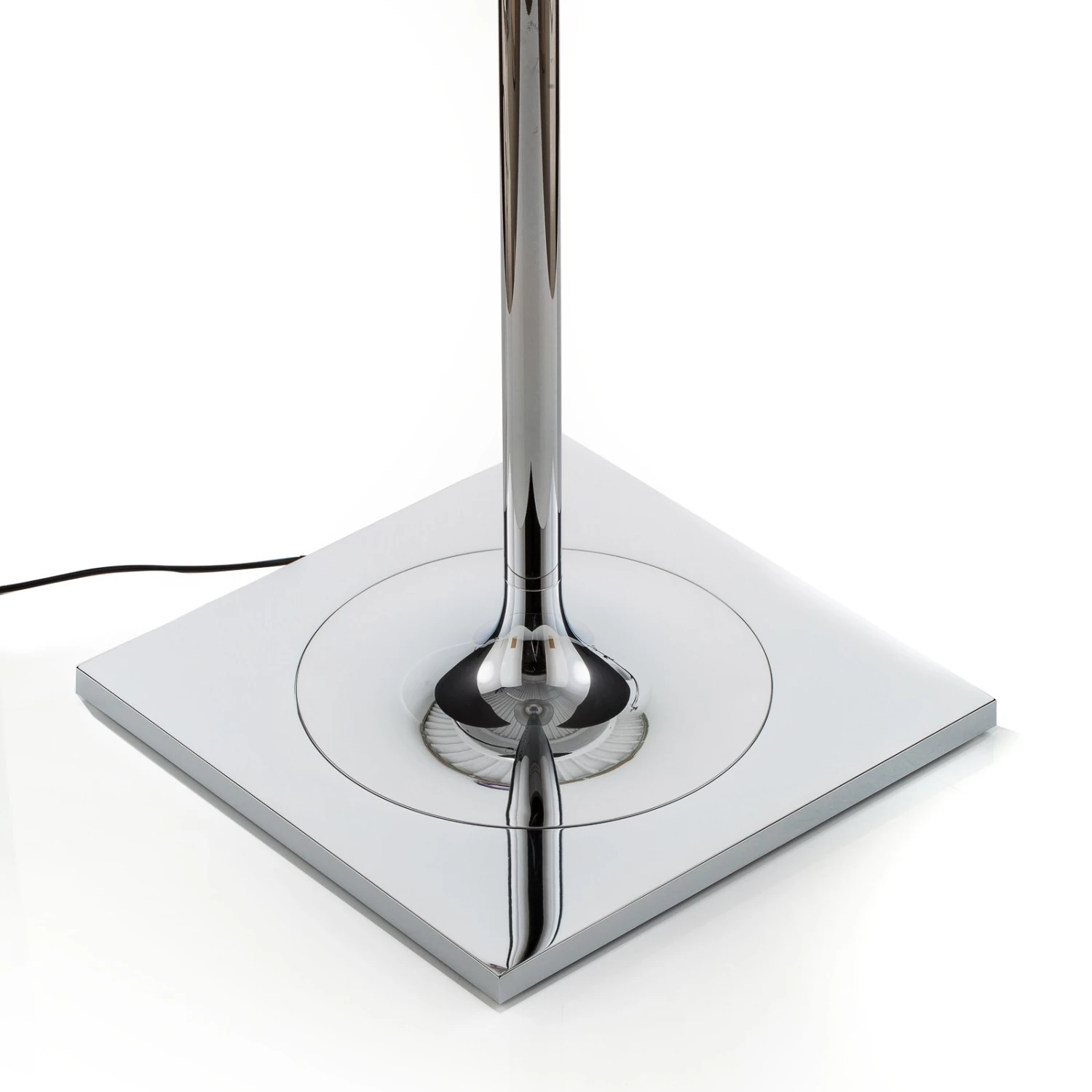 FLOS KTribe F3 Stehleuchte, Bronze 5 FLOS KTribe F3 Stehleuchte, Bronze – Bild 5