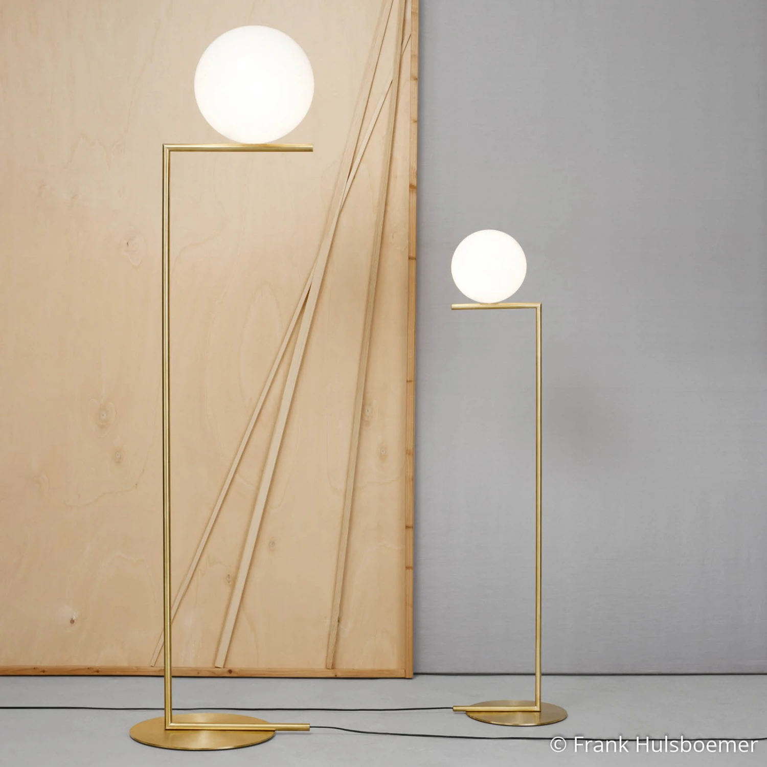 FLOS IC F1 Stehleuchte, Messing Gebürstet 6 FLOS IC F1 Stehleuchte, Messing Gebürstet – Bild 6