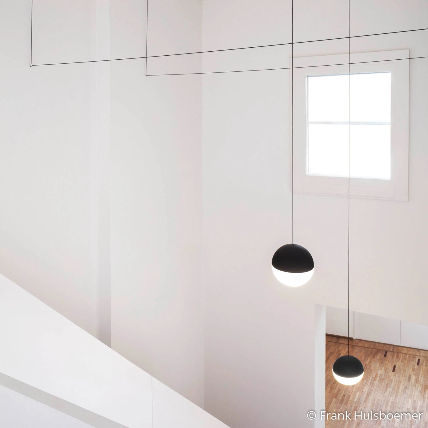 FLOS String Light Hängeleuchte, 12m Kabel, Kugel 5 FLOS String Light Hängeleuchte, 12m Kabel, Kugel – Bild 5