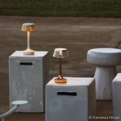 FLOS Bon Jour Unplugged LED-Tischlampe, Kupfer -Flos Verkaufsgeschäft 3510380 2