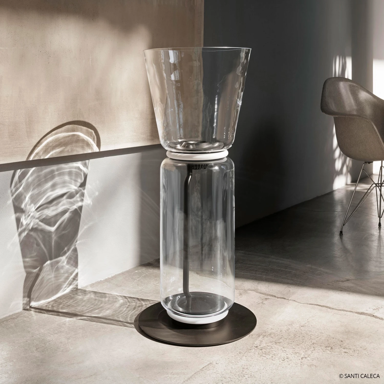 FLOS Noctambule 1 High Cylinder & Cone Small Base 2 FLOS Noctambule 1 High Cylinder & Cone Small Base – Bild 2