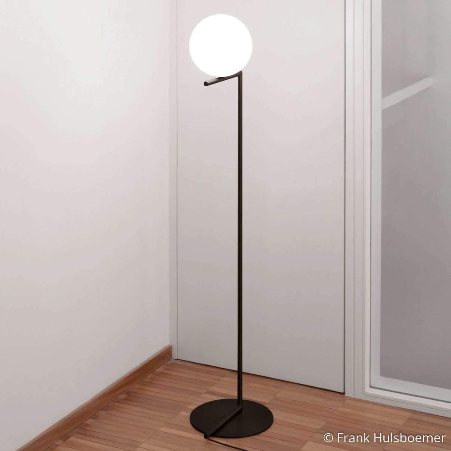 FLOS IC F2 Stehleuchte Schwarz Ø 30 Cm 6 FLOS IC F2 Stehleuchte Schwarz Ø 30 Cm – Bild 6