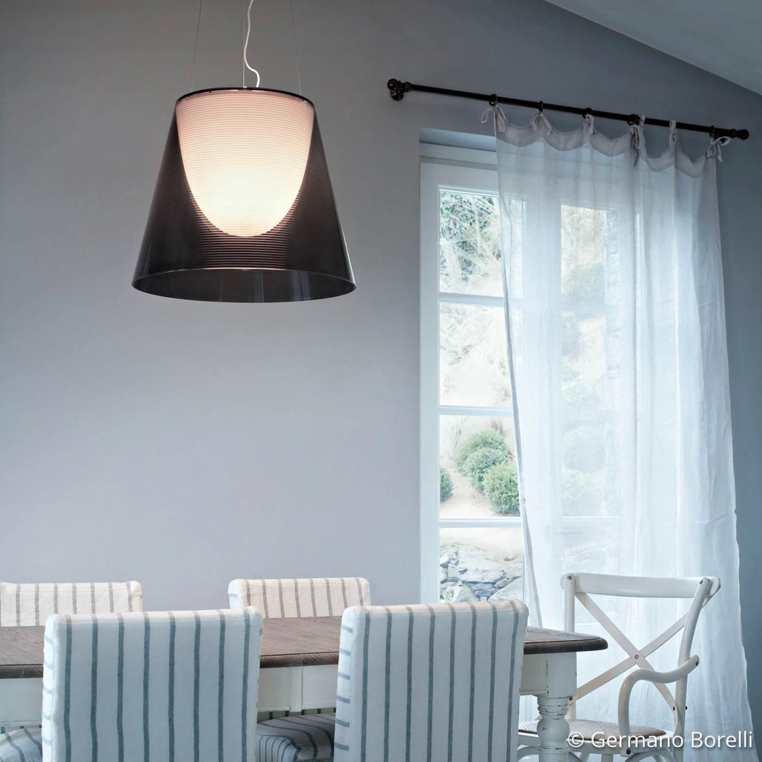 FLOS KTribe S2 Hängeleuchte, Rauchgrau 4 FLOS KTribe S2 Hängeleuchte, Rauchgrau – Bild 4