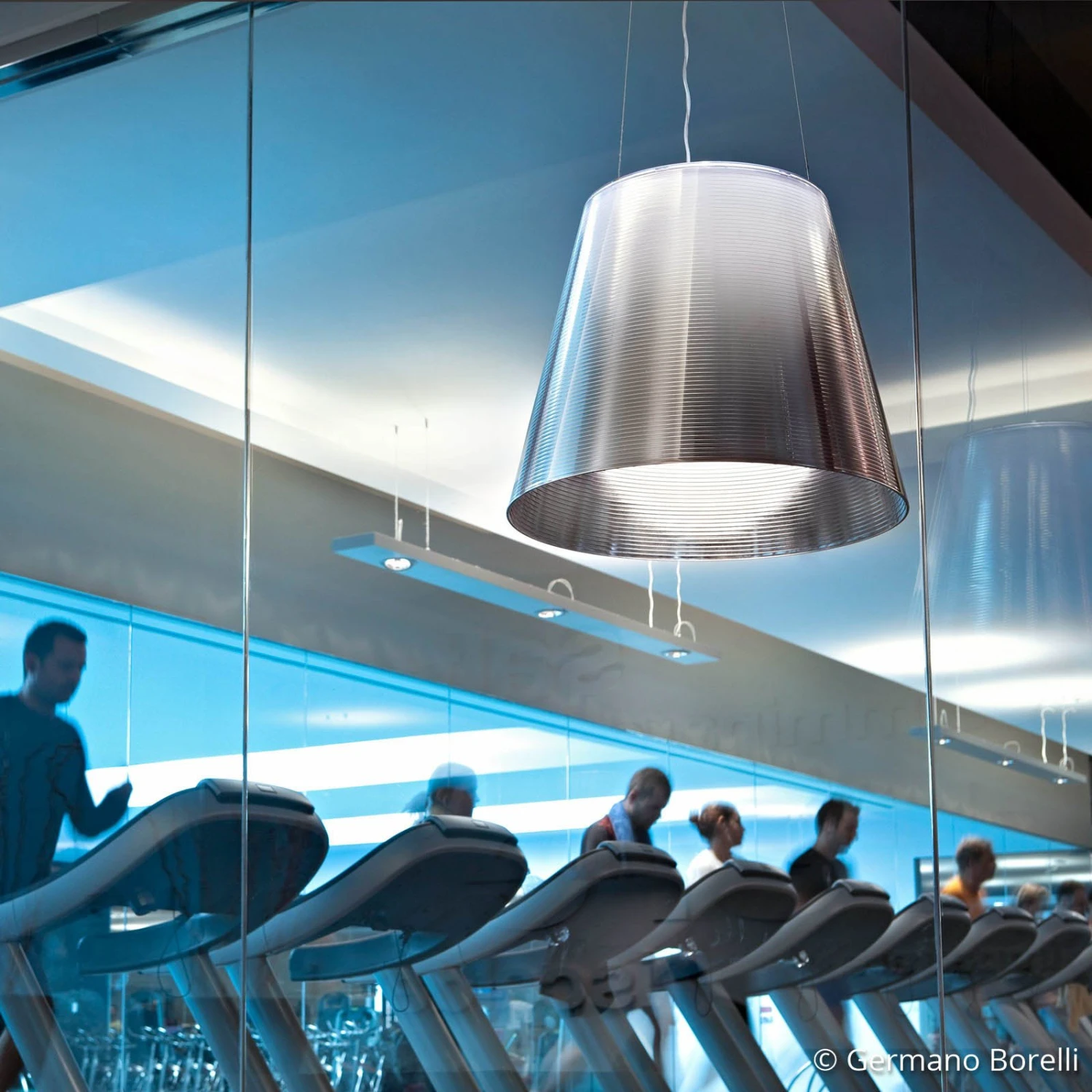 FLOS KTribe S3 Hängeleuchte, Transparent 4 FLOS KTribe S3 Hängeleuchte, Transparent – Bild 4