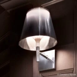 FLOS KTribe W Wandleuchte Rauchgrau 11 FLOS KTribe W Wandleuchte Rauchgrau -Flos Verkaufsgeschäft 3510606 3