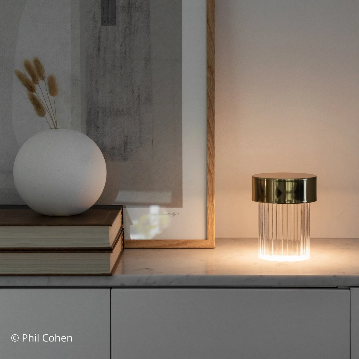 FLOS Last Order LED-Tischlampe Gewellt IP20 Gold 2 FLOS Last Order LED-Tischlampe Gewellt IP20 Gold – Bild 2