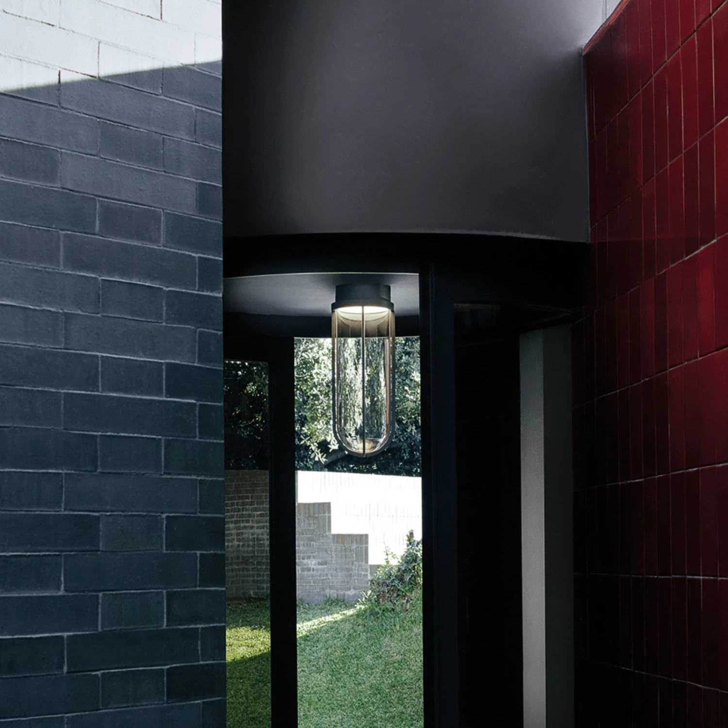 FLOS In Vitro Ceiling Deckenlampe 2.700K Anthrazit 2 FLOS In Vitro Ceiling Deckenlampe 2.700K Anthrazit – Bild 2