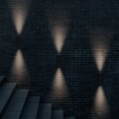 FLOS Flauta Spiga 1 Außenwandlampe, 2.700K Schwarz 8 FLOS Flauta Spiga 1 Außenwandlampe, 2.700K Schwarz -Flos Verkaufsgeschäft 3510900 3