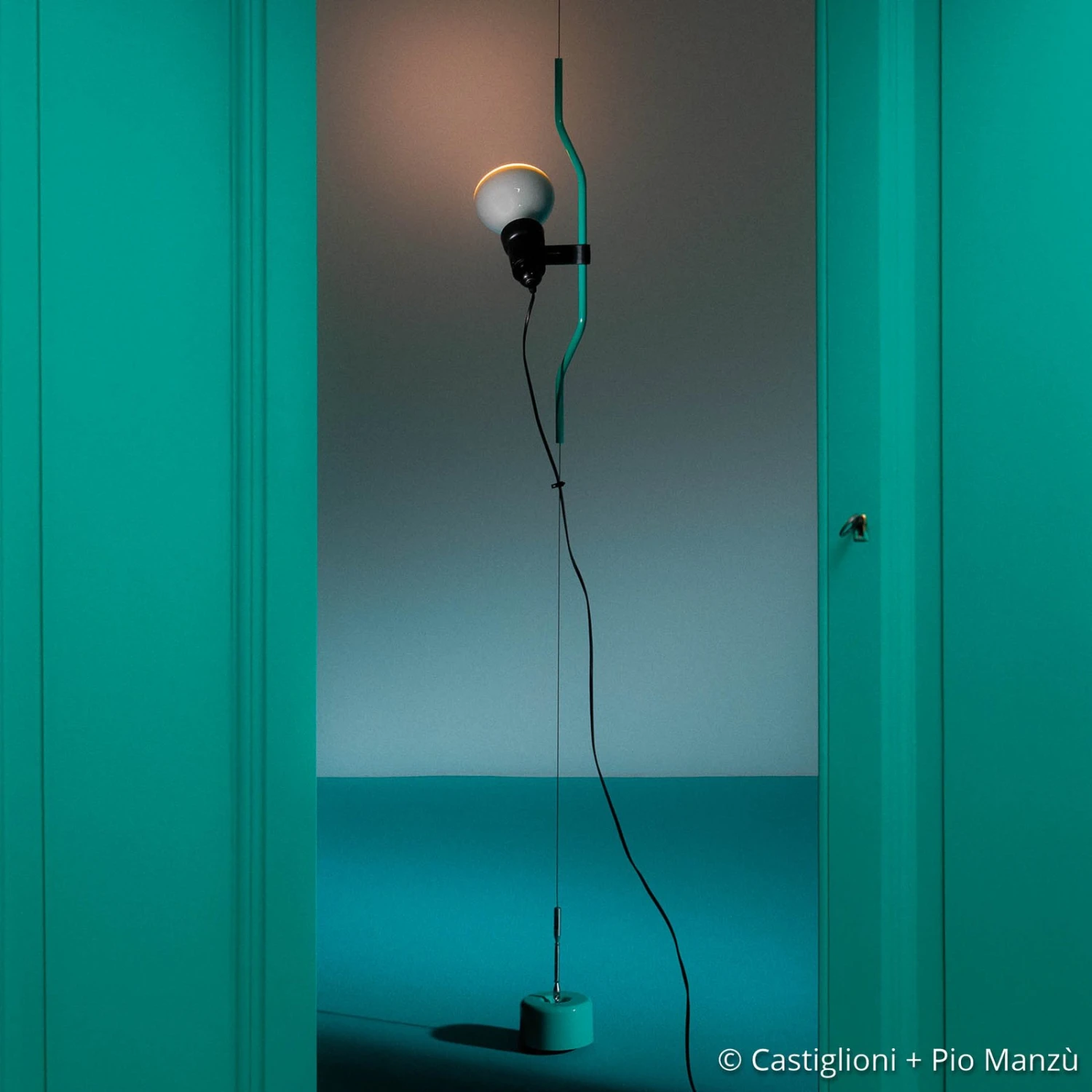 FLOS Parentesi D 50 Hängeleuchte, Türkis 1 FLOS Parentesi D 50 Hängeleuchte, Türkis