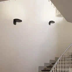 FLOS Oplight W1 LED-Wandleuchte, Schwarz 8 FLOS Oplight W1 LED-Wandleuchte, Schwarz -Flos Verkaufsgeschäft 3510916 3