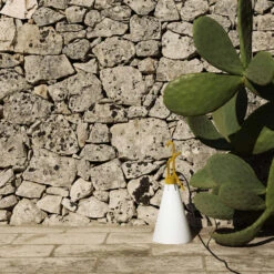 FLOS Mayday Outdoor Allzweckleuchte, Senfgelb 5 FLOS Mayday Outdoor Allzweckleuchte, Senfgelb -Flos Verkaufsgeschäft 3510951 2