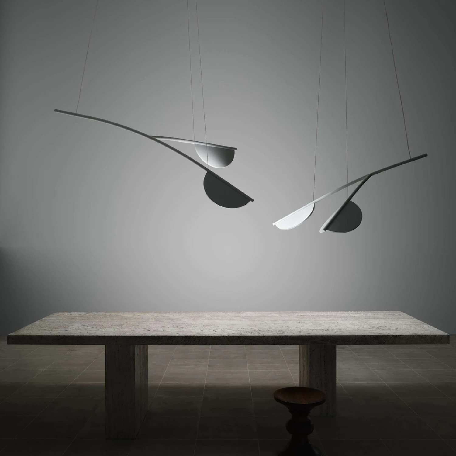 FLOS Almendra Organic Hängelampe 2fl Lang Weiß 2 FLOS Almendra Organic Hängelampe 2fl Lang Weiß – Bild 2