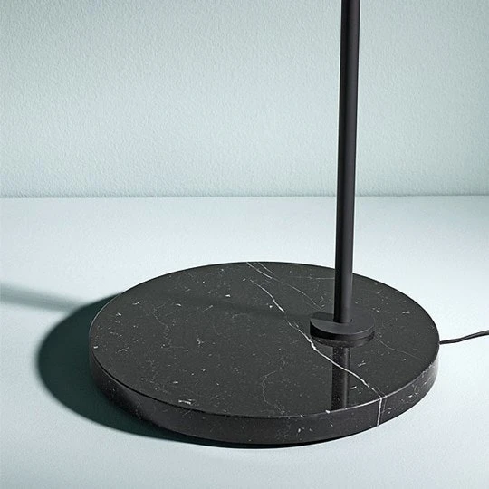 Flos Captain Flint Standleuchte, Messing/Weißer Marmor 3 Flos Captain Flint Standleuchte, Messing/Weißer Marmor – Bild 3