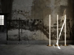 Flos Coordinates F Stehlampe, Anodized Champagne 11 Flos Coordinates F Stehlampe, Anodized Champagne -Flos Verkaufsgeschäft flos coordinates f floor lamp 7