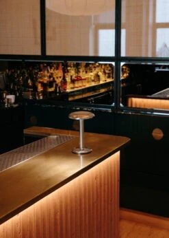 Flos Gustave Residential Tischlampe Tragbar 2700K, Poliert Silber 8 Flos Gustave Residential Tischlampe Tragbar 2700K, Poliert Silber -Flos Verkaufsgeschäft flos gustave residential 8