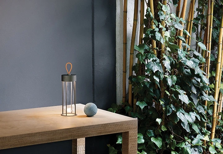 Flos In Vitro Unplugged Tischlampe, Schwarz 3 Flos In Vitro Unplugged Tischlampe, Schwarz – Bild 3