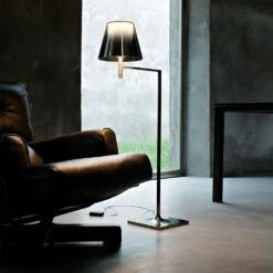 Flos Ktribe F1 Standleuchte, Transparent -Flos Verkaufsgeschäft flos ktribe f1 standleuchte silber 2 1