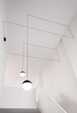 Flos String Light Sphere Hängelampe 12M Dimmbar Mit Soft Touch, Schwarz -Flos Verkaufsgeschäft flos string light sphere pendant 12m dimmable 4