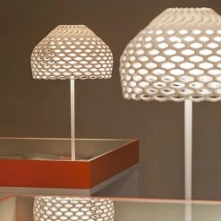 Flos Tatou T1 Tischleuchte, Weiss 11 Flos Tatou T1 Tischleuchte, Weiss -Flos Verkaufsgeschäft flos tatou t1 tischleuchte weiss 4 1