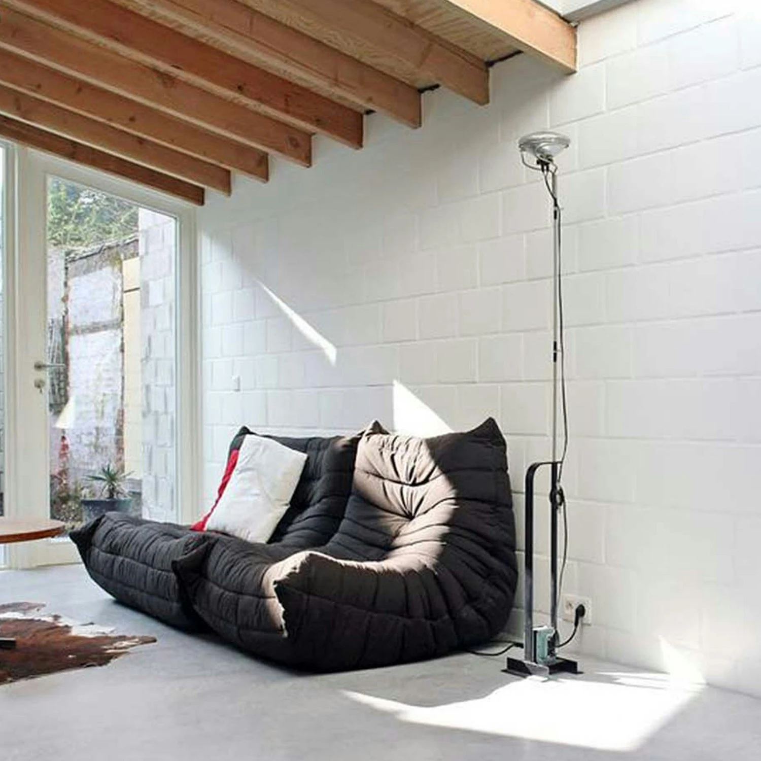 Flos Toio Standleuchte, Schwarz 3 Flos Toio Standleuchte, Schwarz – Bild 3